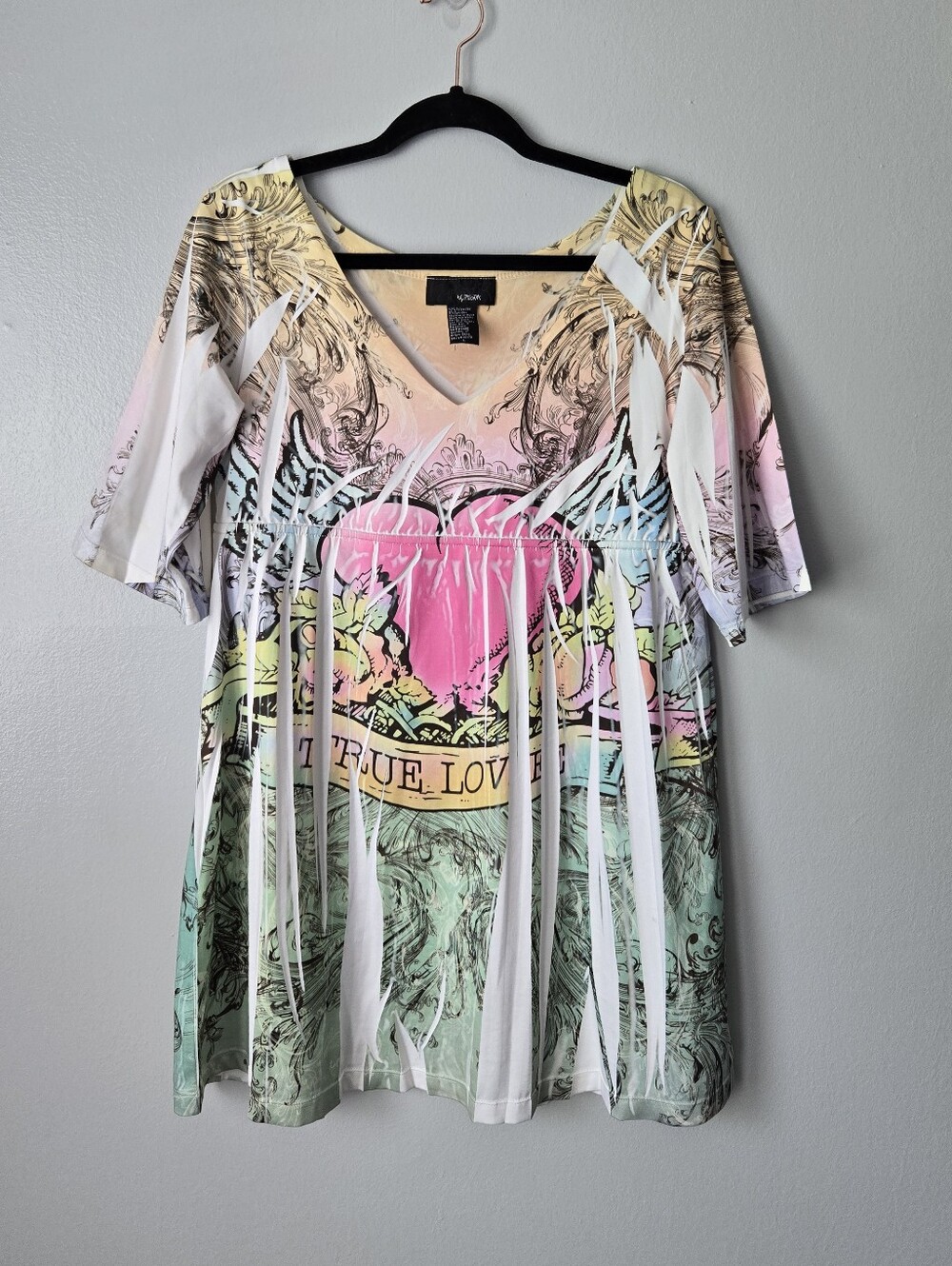 Hypnotik True Love Graphic Dress Shredded Slit Short Sleeve V-Neck Size Large